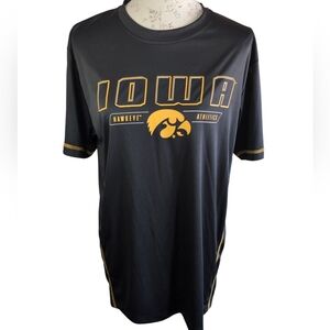 Iowa Hawkeye T-shirt NWT. Size large